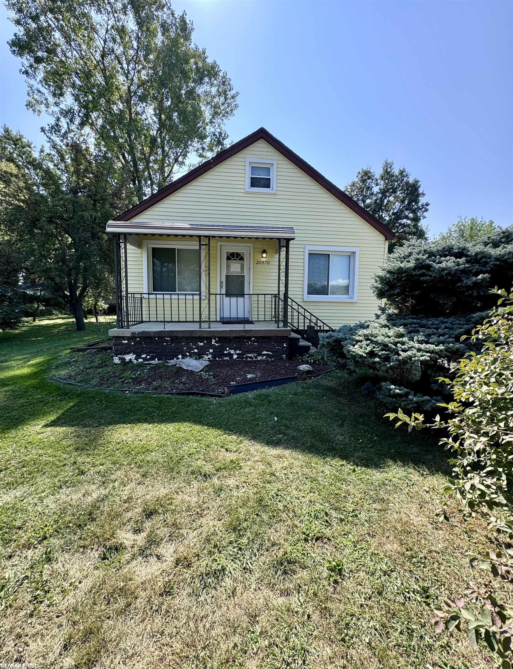 Colman St, Clinton Township, MI 48035