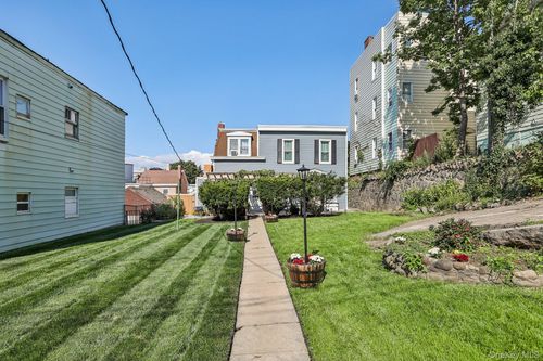 143 Oliver Ave, Yonkers, NY, 10701-6107 | Card Image
