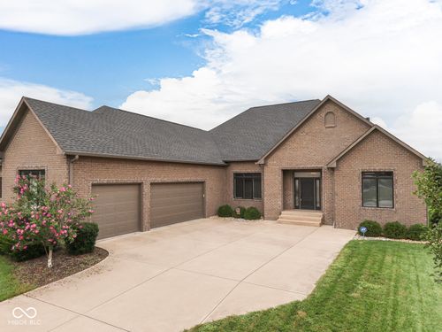 1836 Golden Field Dr, Greenwood, IN, 46143-6236 | Card Image