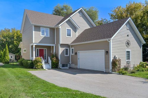 995 Chapman St, Belle Ewart, ON, L0L1W0 | Card Image