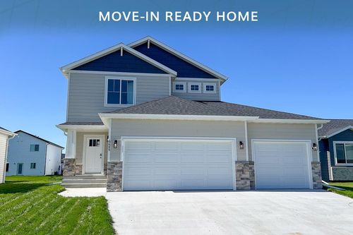 6689 14th St S, Fargo, ND, 58104-3528 | Card Image