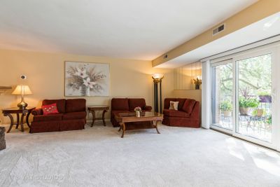 203 - 2500 W Talcott Road, Condo with 2 bedrooms, 2 bathrooms and 1 parking in Park Ridge IL | Image 3