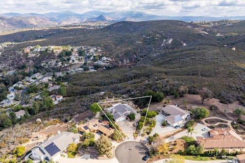 23796 Moonglow Ct, Ramona, CA, 92065-4517 | Card Image