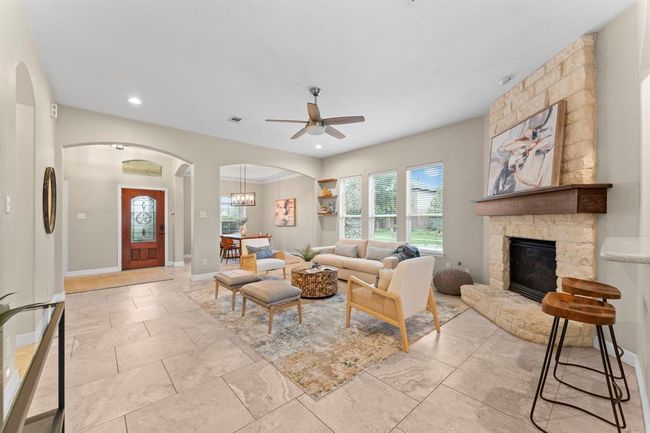 2803 Lockeridge Place Dr, House other with 6 bedrooms, 3 bathrooms and 2 parking in Spring TX | Image 9