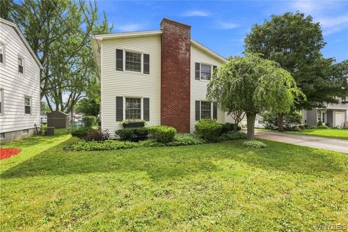 77 Mark Ave, Hamburg, NY, 14075-3816 | Card Image