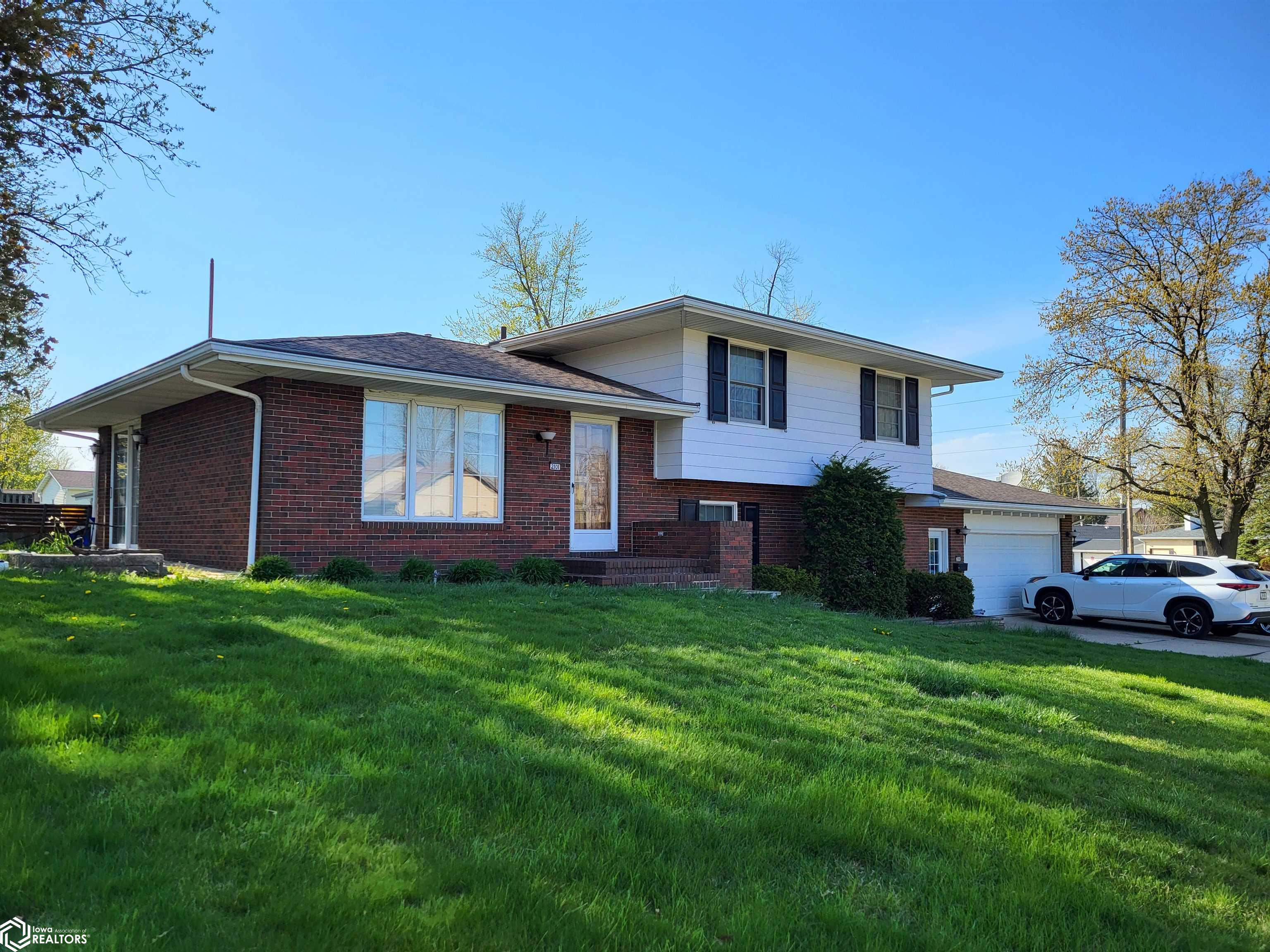Vermillion Ln, Marshalltown, IA 50158