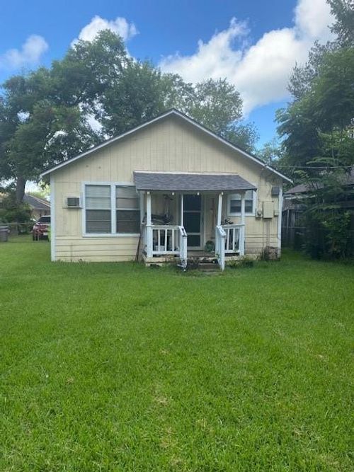 1611 6th Street, Rosenberg, TX, 77471 | Card Image