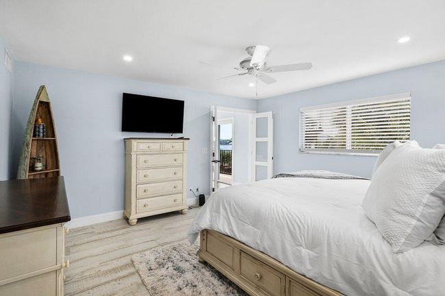 APT-304 - 1206 S Lake Dr, Condo with 2 bedrooms, 2 bathrooms and null parking in Lantana FL | Image 15
