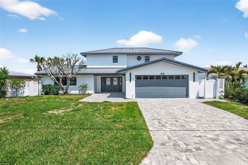 319 Midway Is, Clearwater Beach, FL, 33767-2318 | Card Image