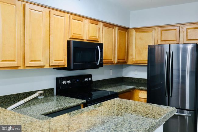 3-E10 - 3178 Summit Square Dr, Condo with 2 bedrooms, 2 bathrooms and null parking in OAKTON VA | Image 8