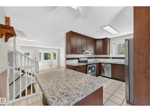 10332 21 Ave Nw, Edmonton, AB, T6J6B6 | Card Image