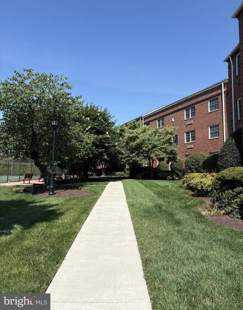 301-1630 W Abingdon Dr, ALEXANDRIA, VA, 22314-1078 | Card Image