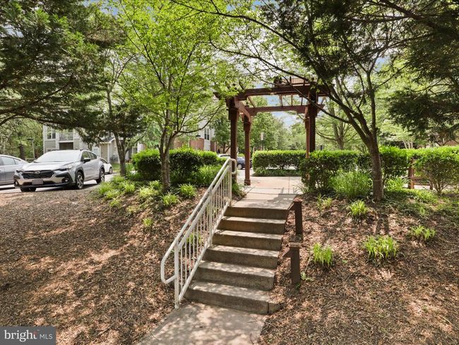 APT-304 - 1511 N Point Dr, Condo with 2 bedrooms, 2 bathrooms and null parking in RESTON VA | Image 30