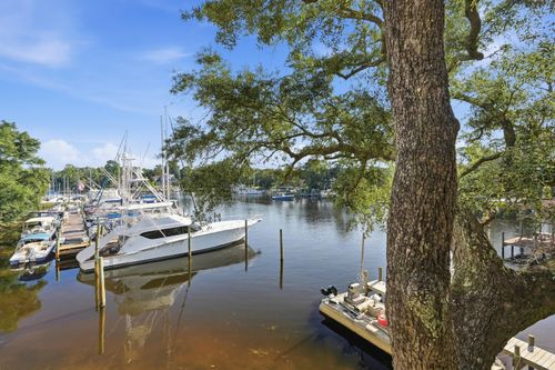 unit-11a-300 Yacht Club Dr, Niceville, FL, 32578-7148 | Card Image