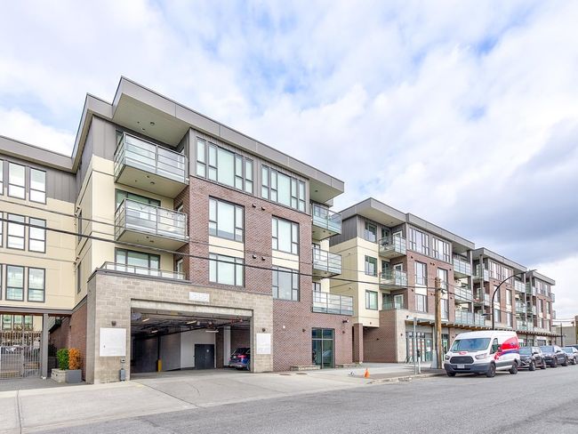 PH-58 - 5355 Lane Street, Condo with 1 bedrooms, 1 bathrooms and 1 parking in Burnaby BC | Image 1