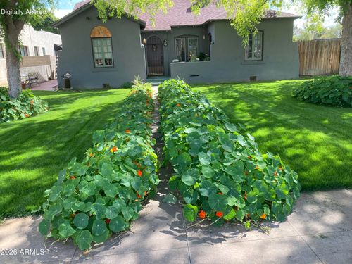 537 W Willetta St, Phoenix, AZ, 85003-1220 | Card Image