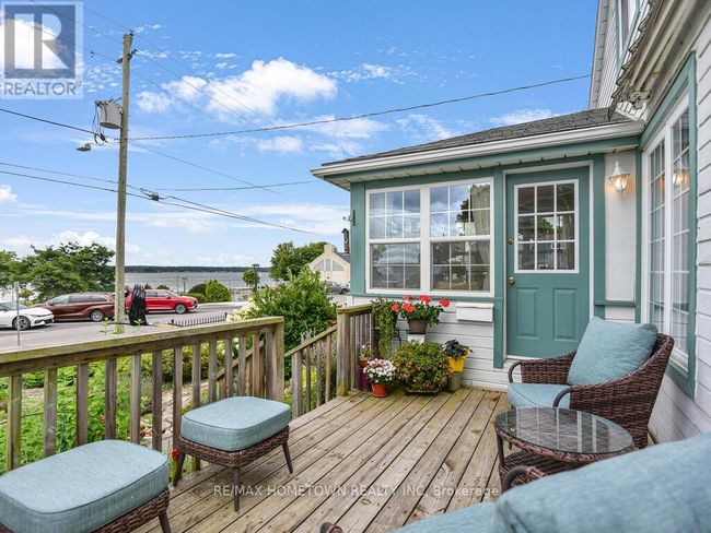 92 Water St E, House other with 2 bedrooms, 3 bathrooms and 2 parking in Brockville ON | Image 8