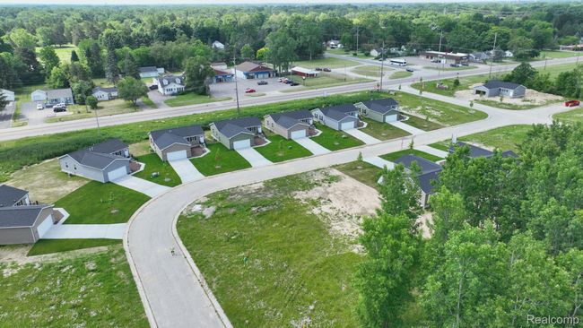 10-web-or-mls-Maple Leaf Trail (10).JPG | Image 36