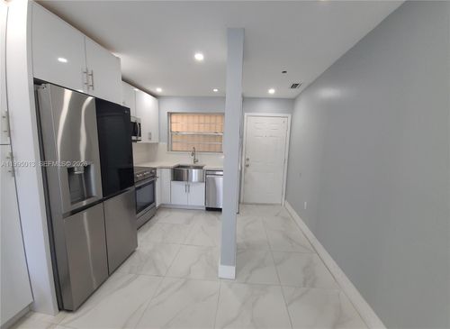 apt-306c-453 Sw 2nd St, Miami, FL, 33130-1447 | Card Image