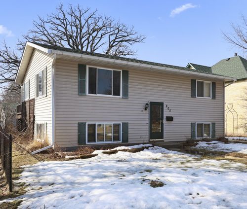 805 2nd Ave S, Sauk Rapids, MN, 56379-1107 | Card Image