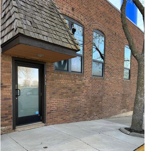 115 N Newton Ave, Albert Lea, MN, 56007-2431 | Card Image