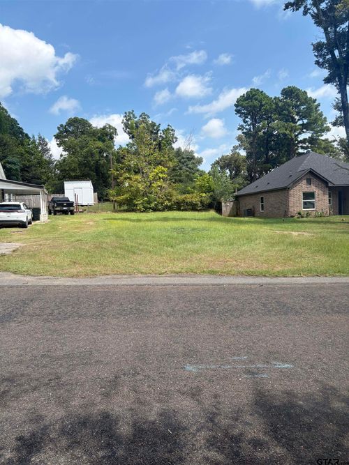 1615 Shawnee Blvd, Tyler, TX, 75702-2732 | Card Image