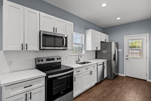 c-6105 Avenue L, Santa Fe, TX, 77510-4015 | Card Image