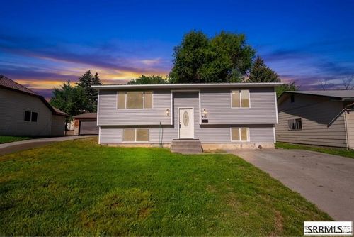 975 Blaine Avenue, Idaho Falls, ID, 83402 | Card Image