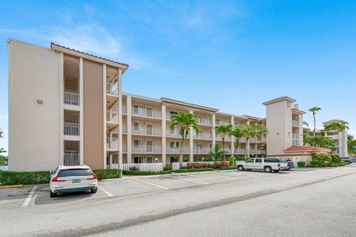 102-6112 Huntwick Ter, Delray Beach, FL, 33484-1847 | Card Image
