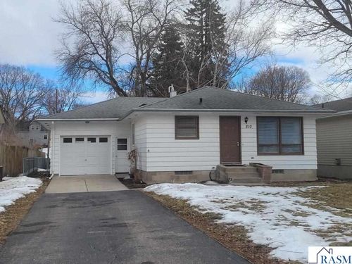 810 N Garden St, New Ulm, MN, 56073-1502 | Card Image