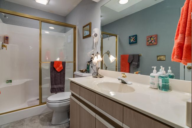 Bathroom 2 | Image 14