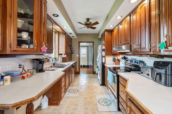 812 E Rochester St, House other with 3 bedrooms, 3 bathrooms and null parking in Akron IN | Image 15