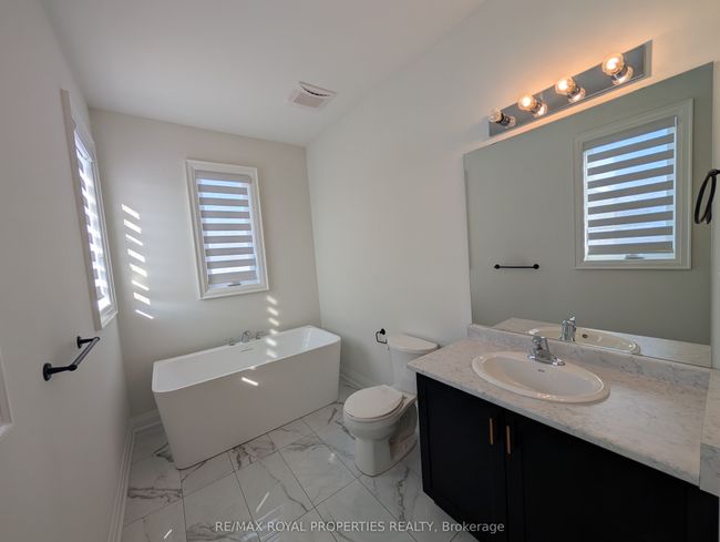 41 Cachia Lane, House attached with 4 bedrooms, 3 bathrooms and 1 parking in Ajax ON | Image 16