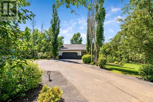 80107 Highwood Meadows Dr E, Foothills, AB, T1S4Y9 | Card Image