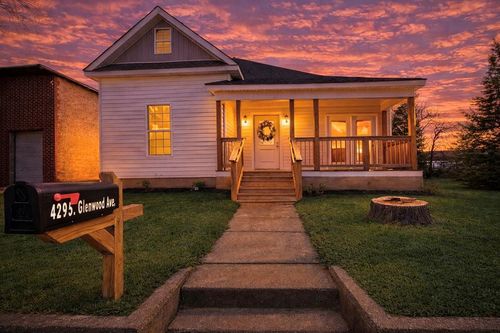 429 S Glenwood Ave, Dalton, GA, 30721-3034 | Card Image