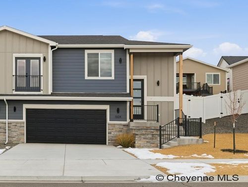 5124 Sullivan St, Cheyenne, WY, 82009-5861 | Card Image