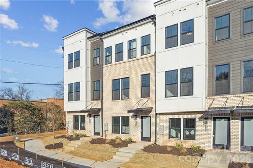 5006 Greystone Rd, Charlotte, NC, 28209 | Card Image