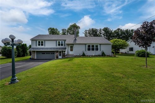 4257 Freeman Rd, Middleport, NY, 14105-9640 | Card Image