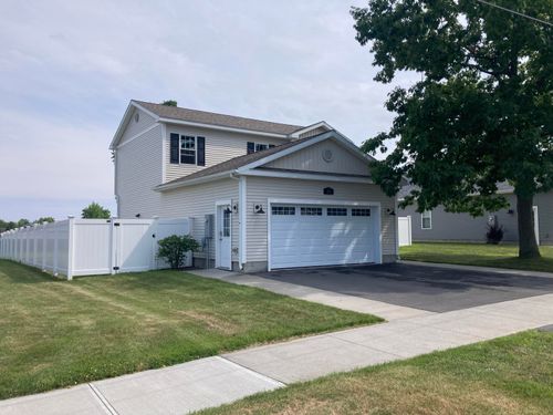 23 Kentucky St, Plattsburgh, NY, 12903-4010 | Card Image