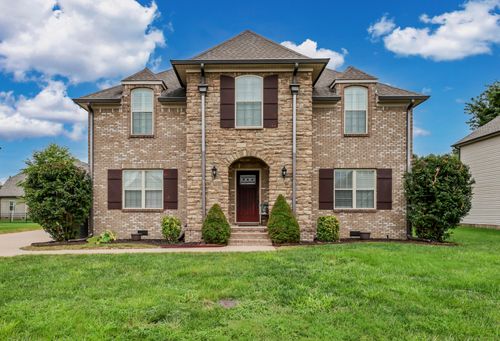 1085 Willow Cir, Clarksville, TN, 37043-6861 | Card Image