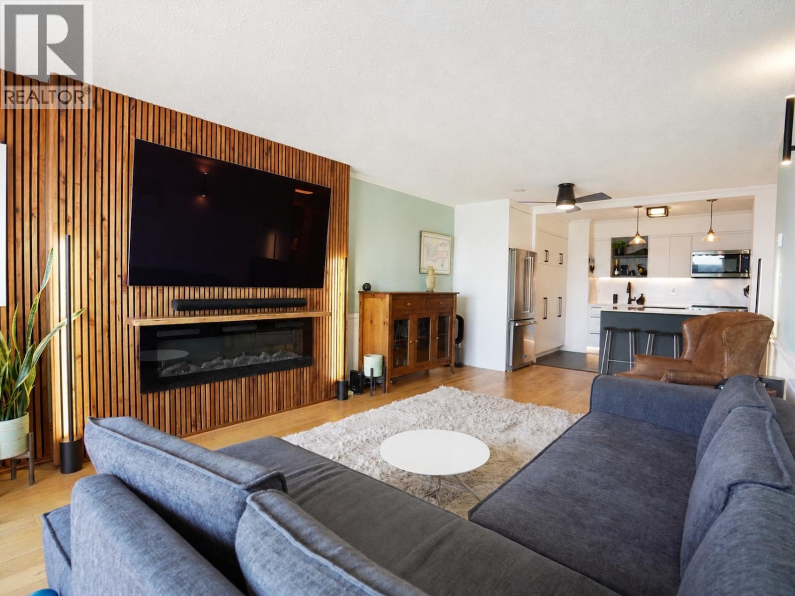 Residential in North Vancouver 3