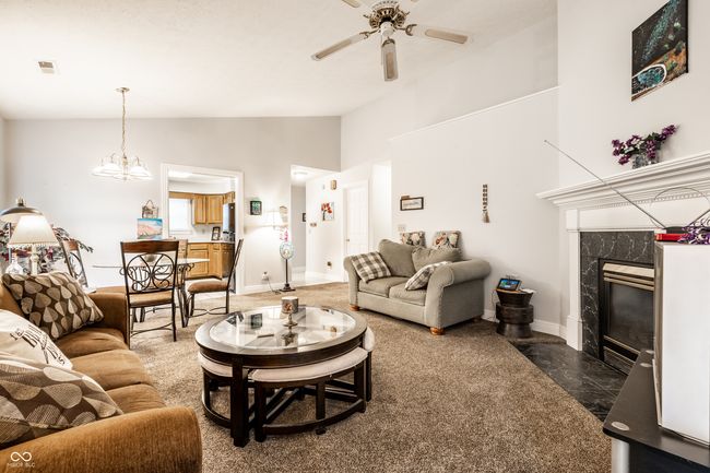 BLDG-24 - 8116 Heritage Commons Dr, Condo with 2 bedrooms, 2 bathrooms and null parking in Indianapolis IN | Image 9