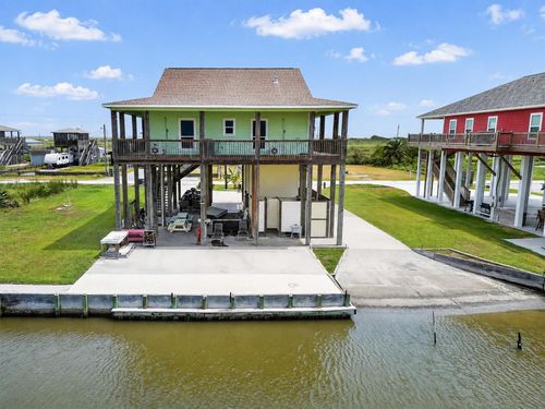 1111 Mabry St, Gilchrist, TX, 77617 | Card Image