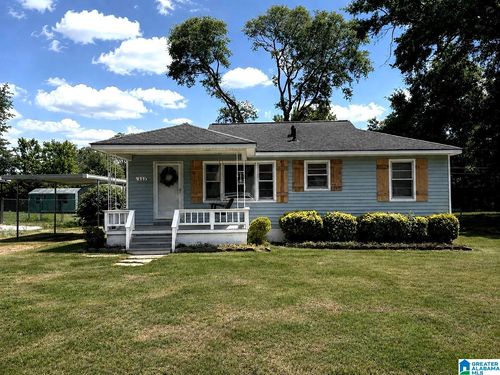 111 June Ave, HUEYTOWN, AL, 35023-2815 | Card Image