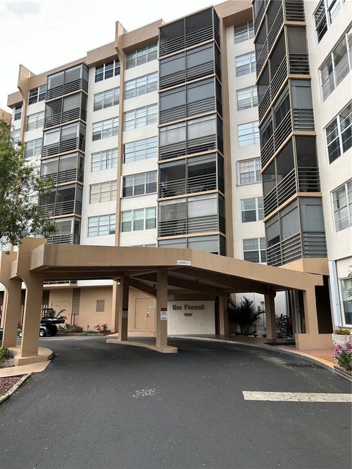 apt-507-900 Saint Charles Pl, Pembroke Pines, FL, 33026-3359 | Card Image