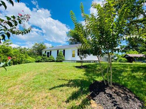 364 Jasmine Dr, Newport, TN, 37821-8142 | Card Image