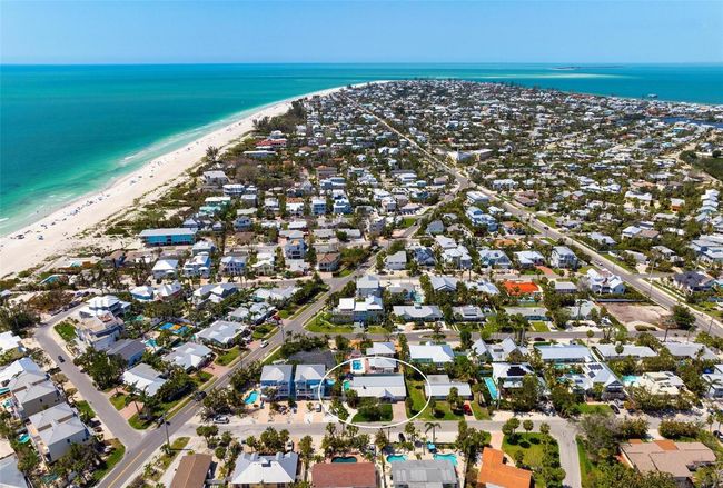 204 75 Th St, House other with 3 bedrooms, 2 bathrooms and null parking in HOLMES BEACH FL | Image 74