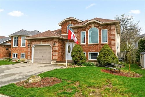 37 Thistlemoor Dr, Caledonia, ON, N3W2K4 | Card Image