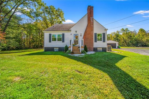 2690 Jefferson Eagleville Rd, Jefferson, OH, 44047-9608 | Card Image