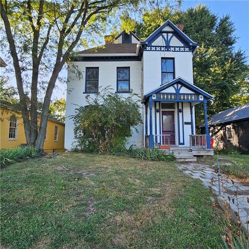 1008 Highland Ave, Lexington, MO, 64067-1242 | Card Image